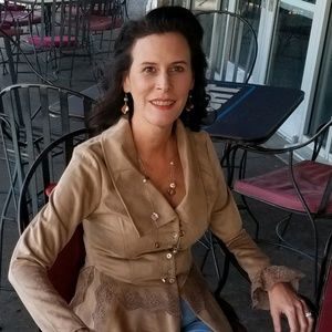 Meet your Posher, Peggy